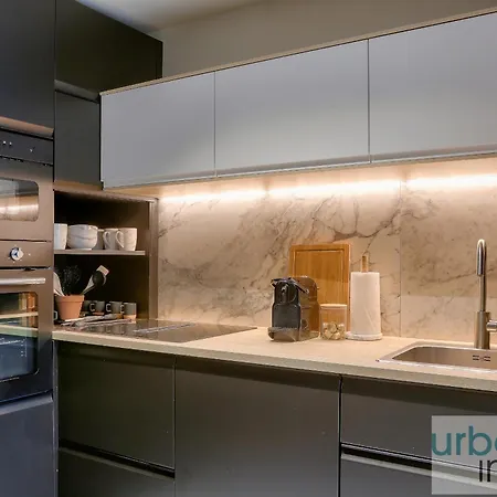 Urban Flat 170 - Amelot In Center Of Apartment Paris